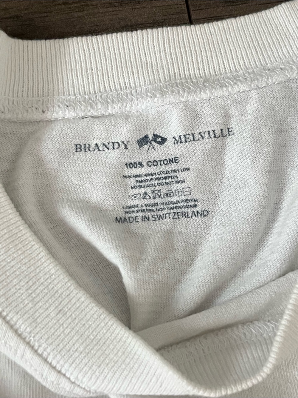 brandy melville graphic t-shirt size S - Picture 4 of 4